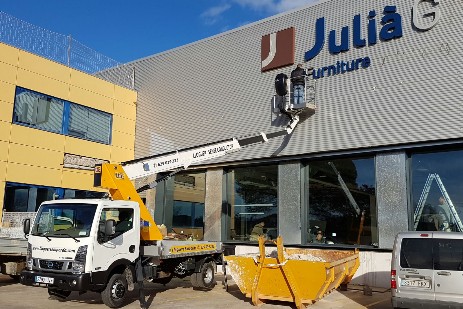 Alquiler sin conductor de vehiculos cesta