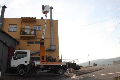 reparaciones en altura con cesta